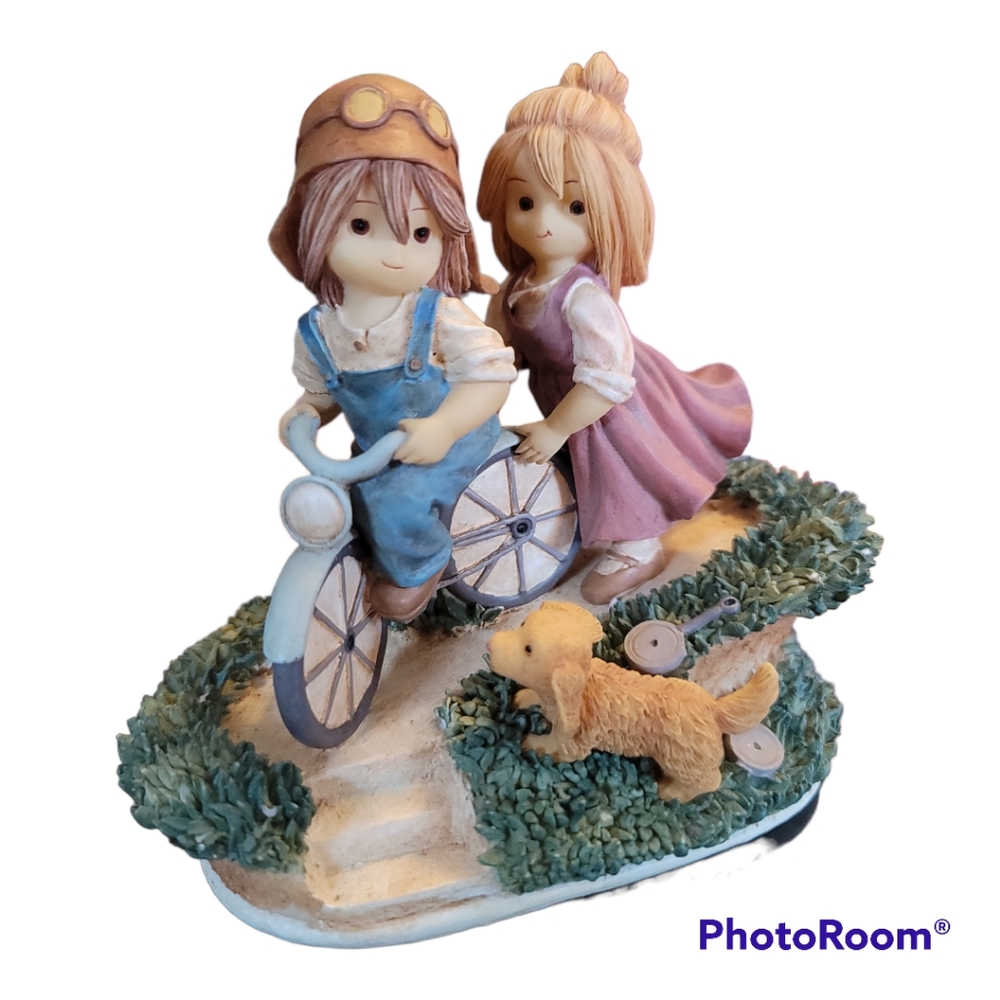 Life Lessons "On My Own" figurine